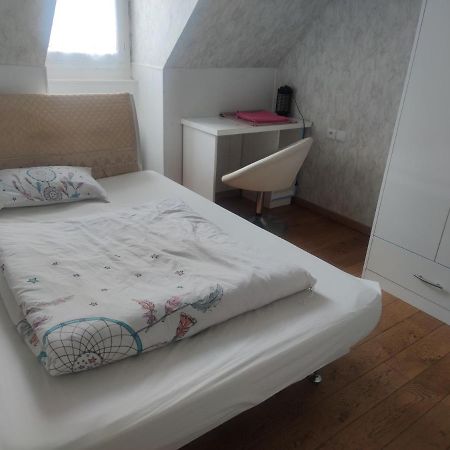 Chambre Privee A Bobigny -Salle De Bain Et Toilettes Sont Commune, -Pas De Cuisine Zewnętrze zdjęcie