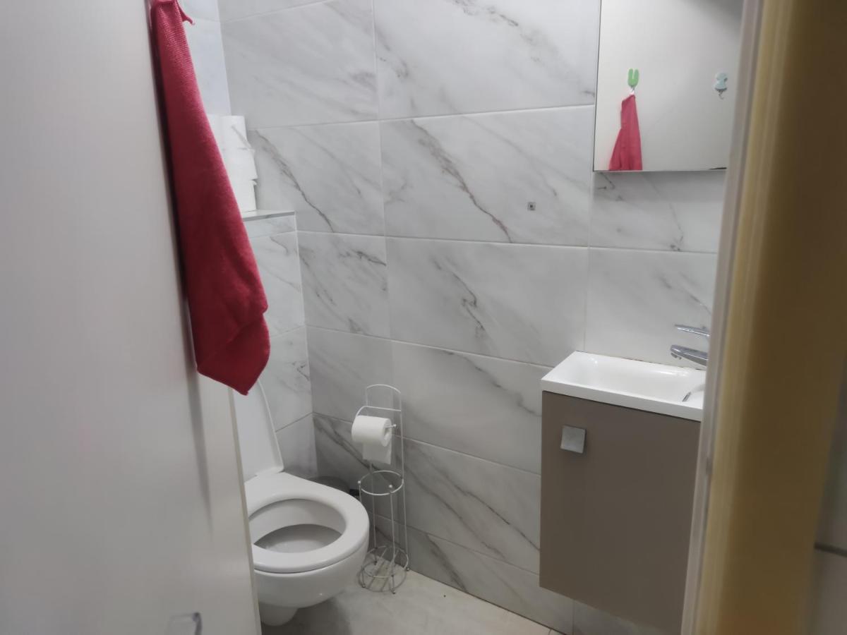 Chambre Privee A Bobigny -Salle De Bain Et Toilettes Sont Commune, -Pas De Cuisine Zewnętrze zdjęcie